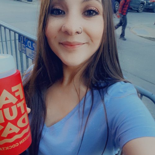 Mia M. profile photo