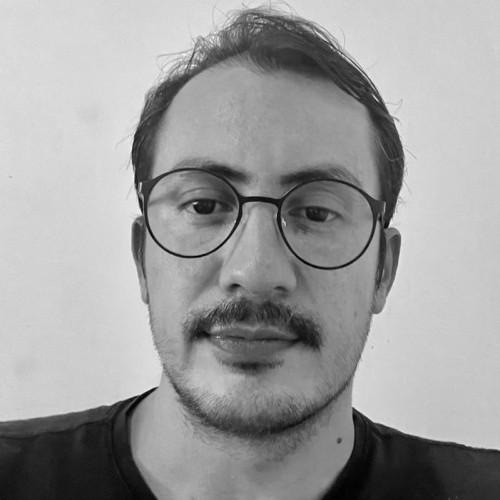Alejandro V.