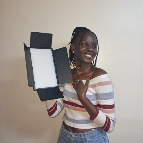 Neli T. profile photo