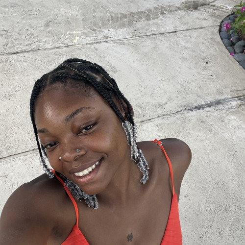 Lola L. profile photo