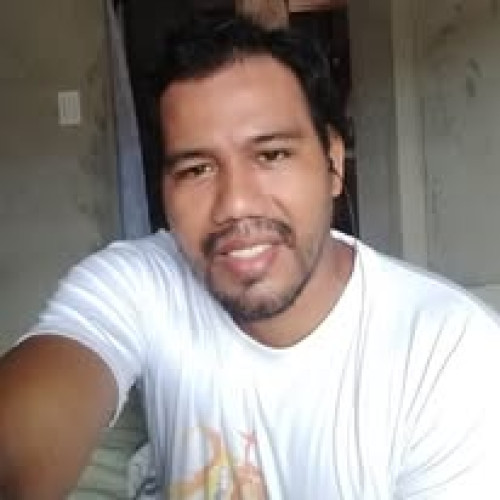TECNO L. profile photo