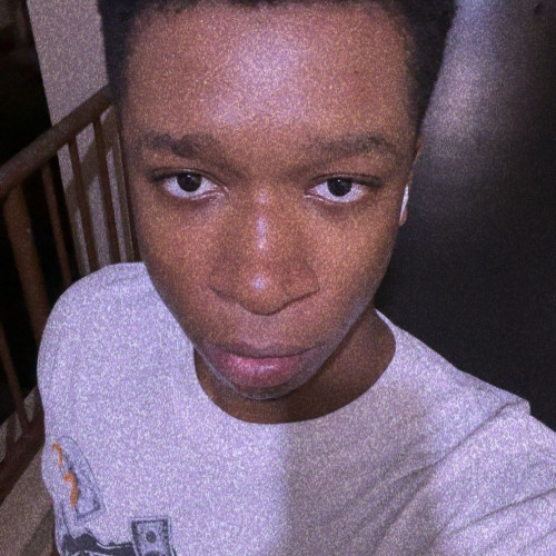 Elvis M.
