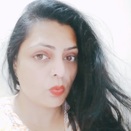Nadia  S.