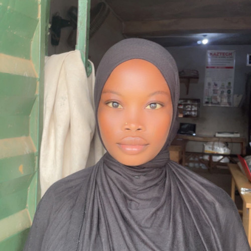 YETUNDE R. profile photo