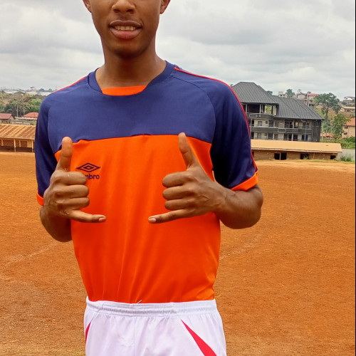 Nyuyfoni  B. profile photo