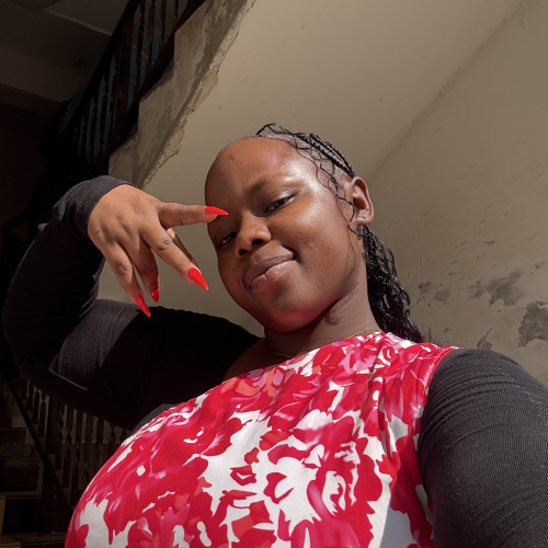 Esther L. profile photo