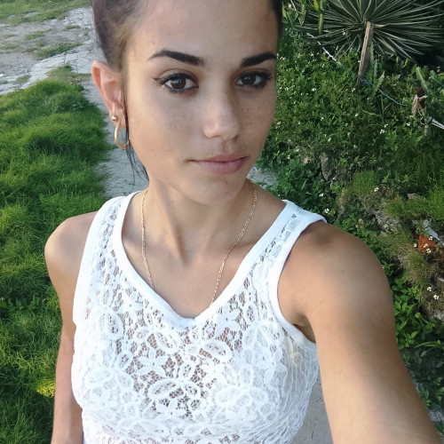 Yennis  R. profile photo