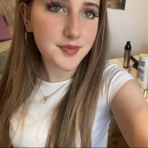 Ella W.