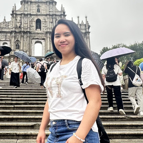 Pearl F. profile photo