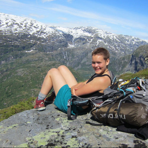 Ana R. profile photo