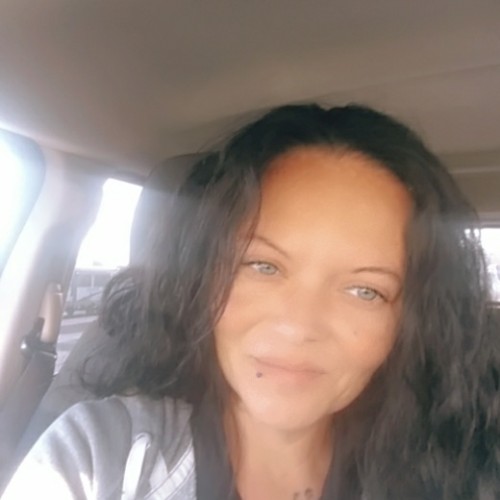 Sandra  R.