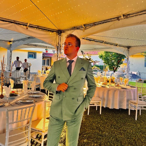 Bleron K. profile photo