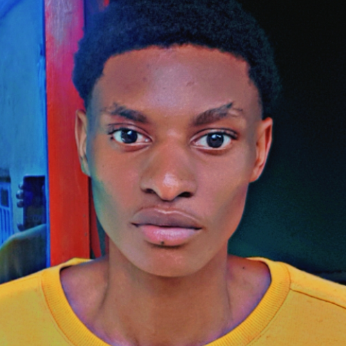 Izere V. profile photo