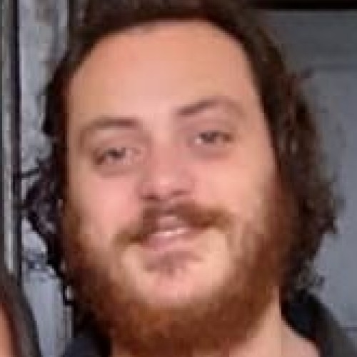 Tomaz L.