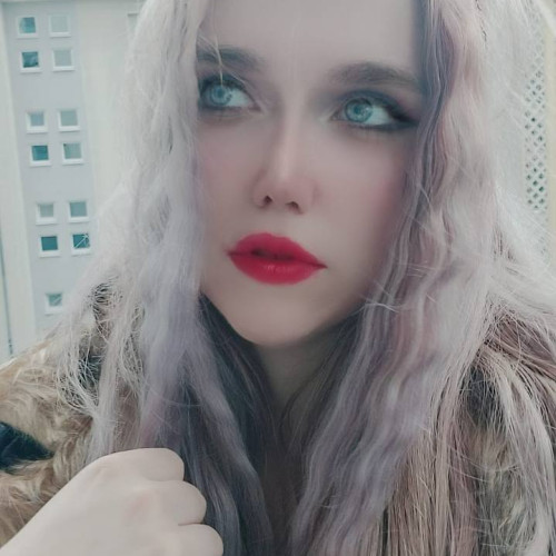 Mia M.