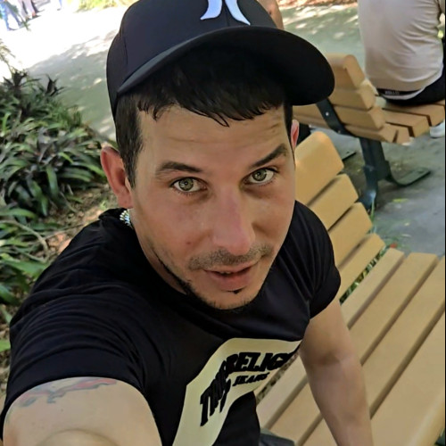 Dairon r. profile photo
