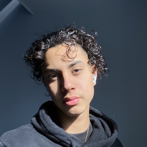 Daniel f.