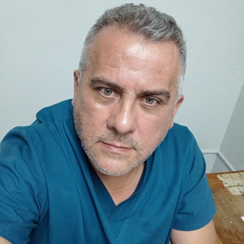 Carlos A E.