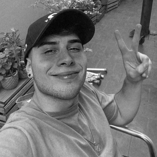 Luis Uriel C.