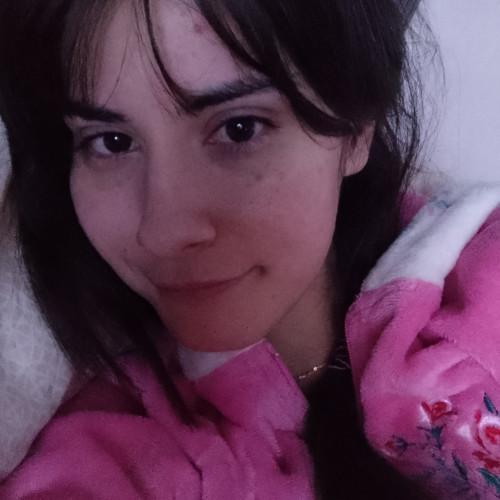 Elara R. profile photo