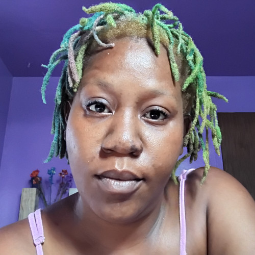 Daveda E. profile photo