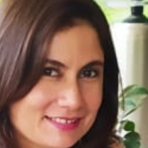 Lucia J.