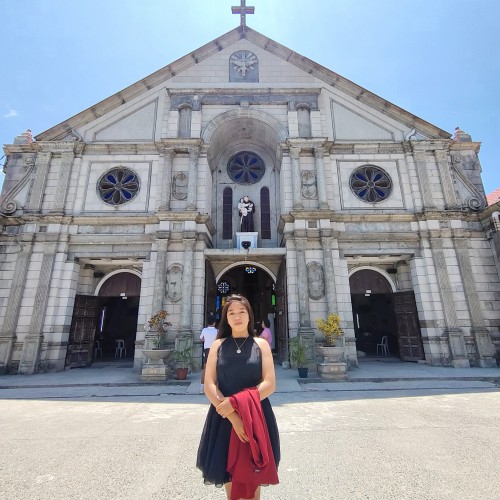 Rowena R.