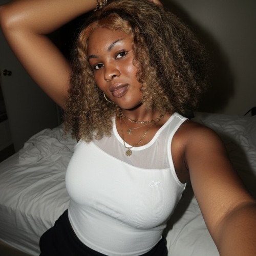 Chinneye L. profile photo