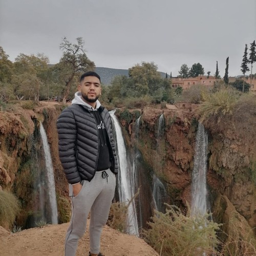 Yassine  M.