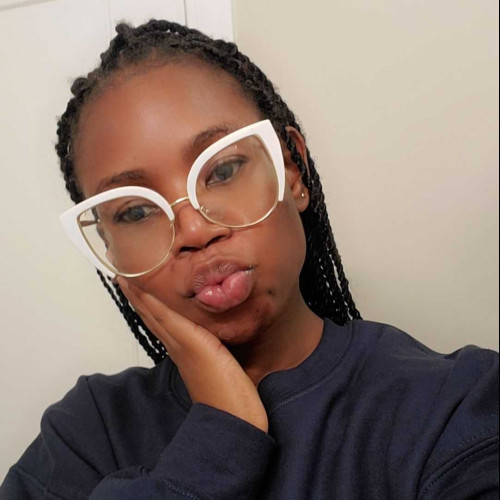 Jheanelle P.