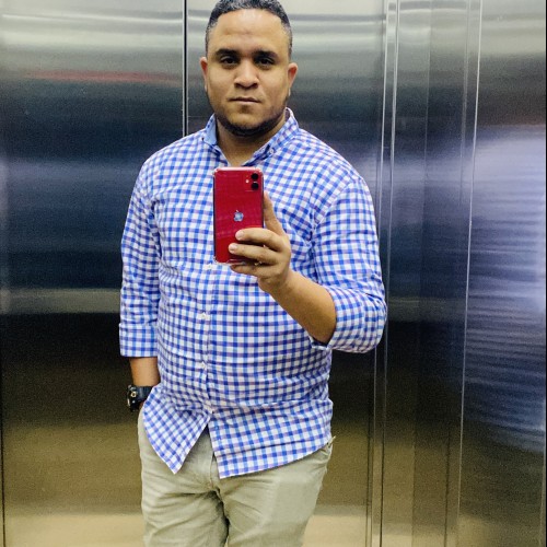Iván S.
