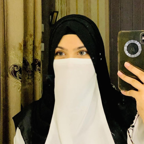 Hira C. profile photo
