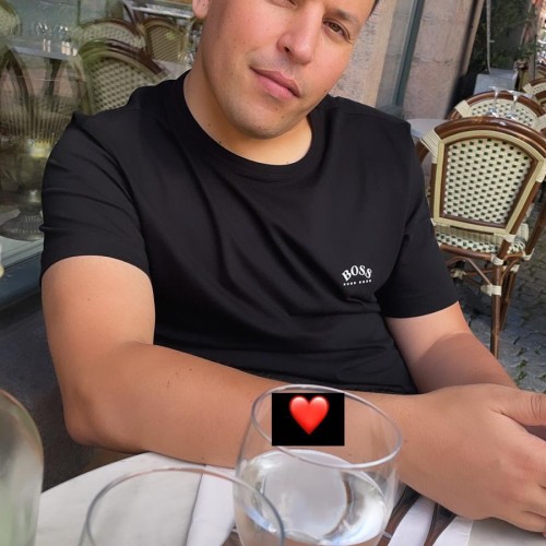 Mustapha  E.