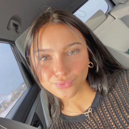 Claire M. profile photo