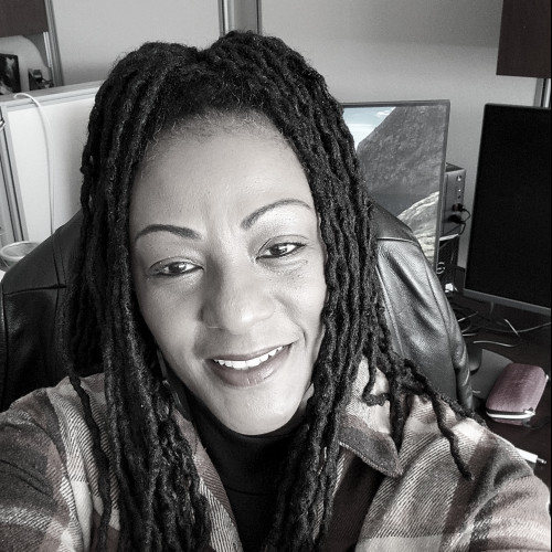 Shelley M. profile photo