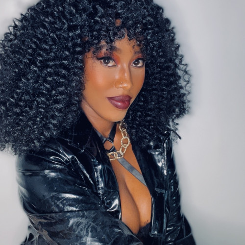 Tracy G.