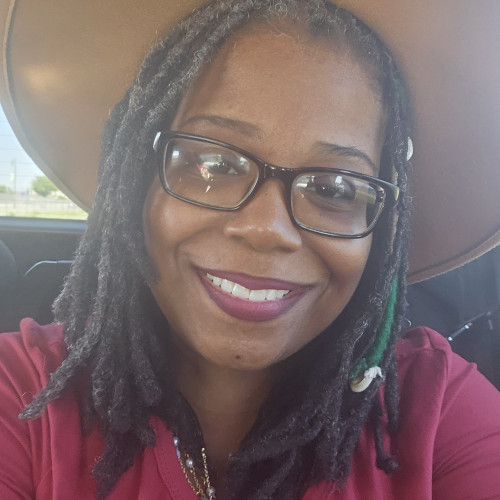 Makilya G. profile photo