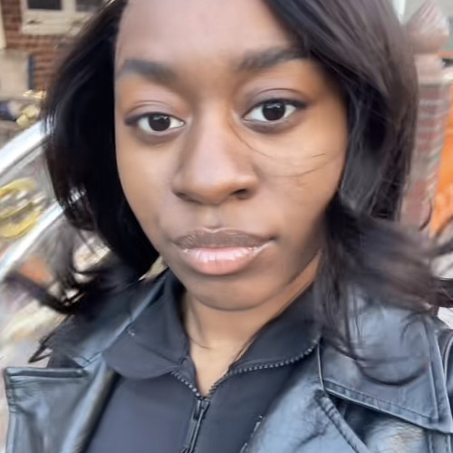 Lizzy L. profile photo