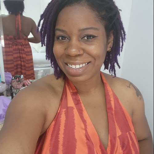 Sharnelle W.