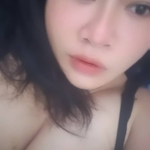 Putri Nur Ezriyeanna  B.