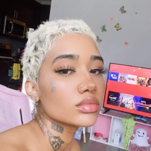Tracy V.