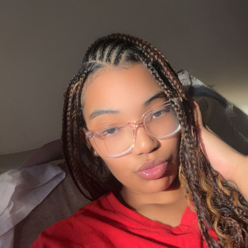 Ivonnet R. profile photo