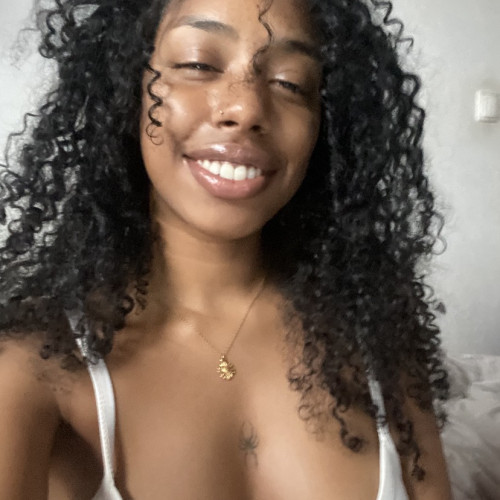 Thalita R. profile photo