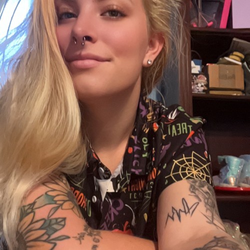 Vivian M. profile photo