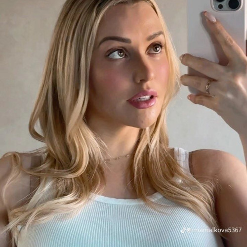 Mia M. profile photo