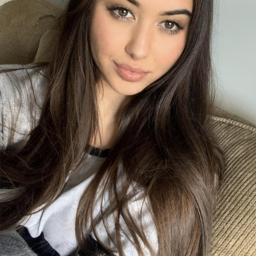 azra k. profile photo