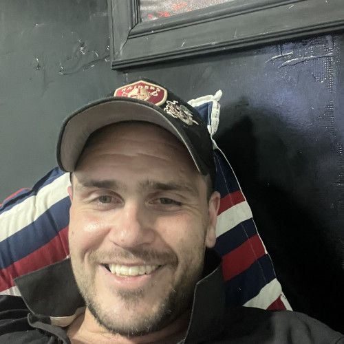 cray r. profile photo