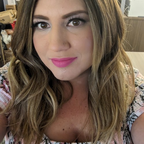 Kelli T.