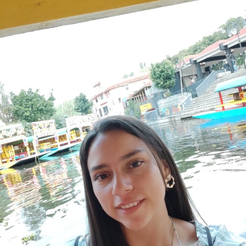 paula l. profile photo