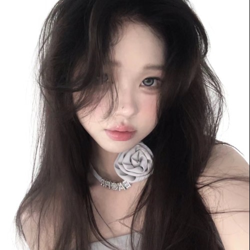 Yamie K.